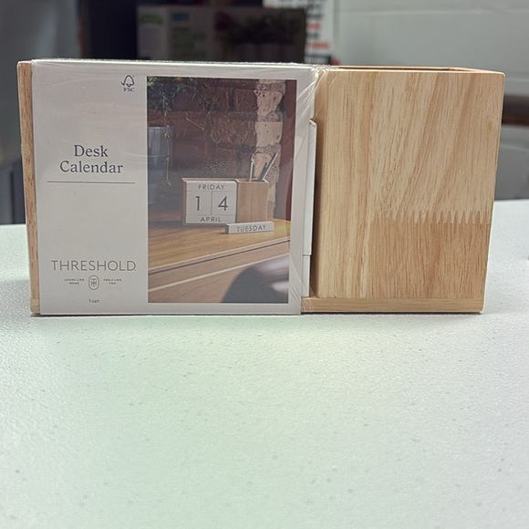 Threshold Other - Threshold Desk Calendar